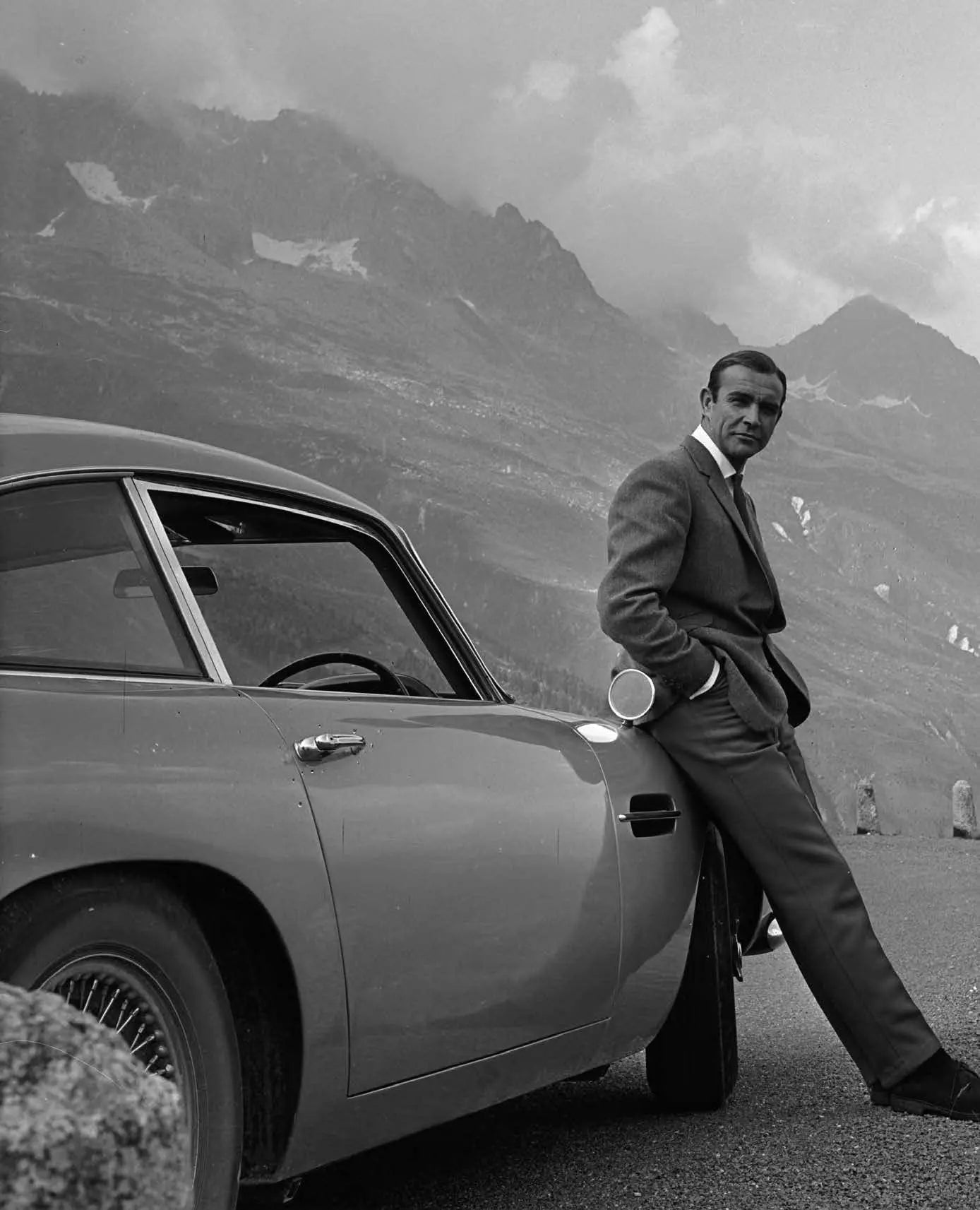 Books-Aston Martin DB Label Mag Nation