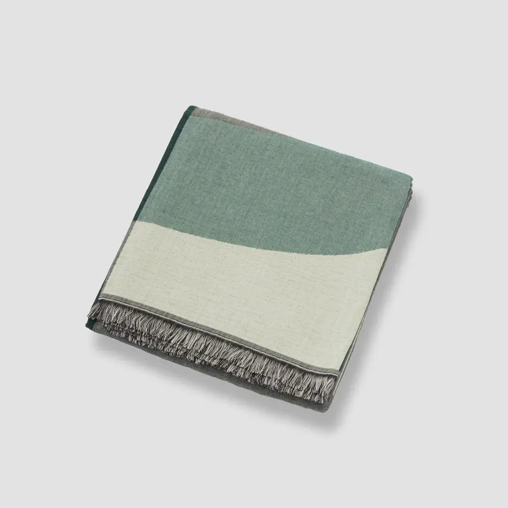 Eclipse Throw-130 x 180 Case Furniture