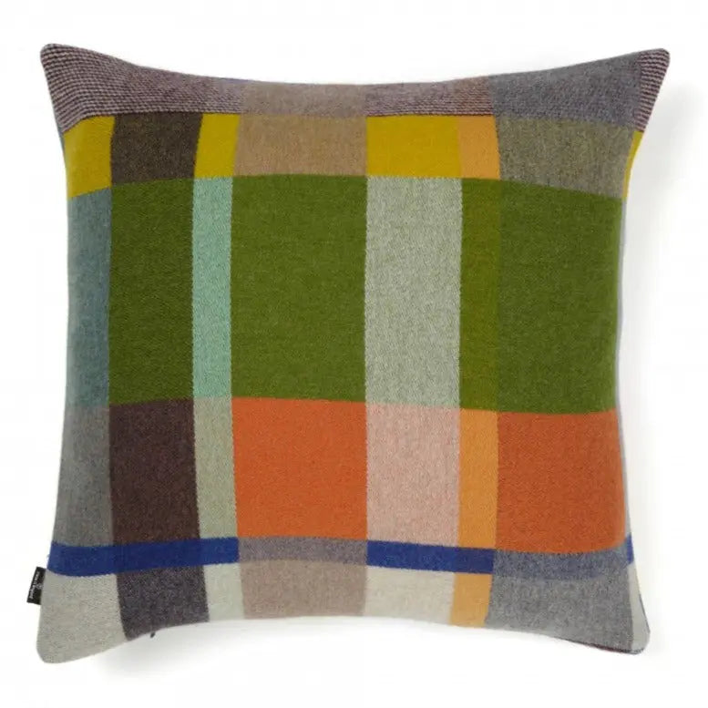 Gwynne Cushion Wallace & Sewell