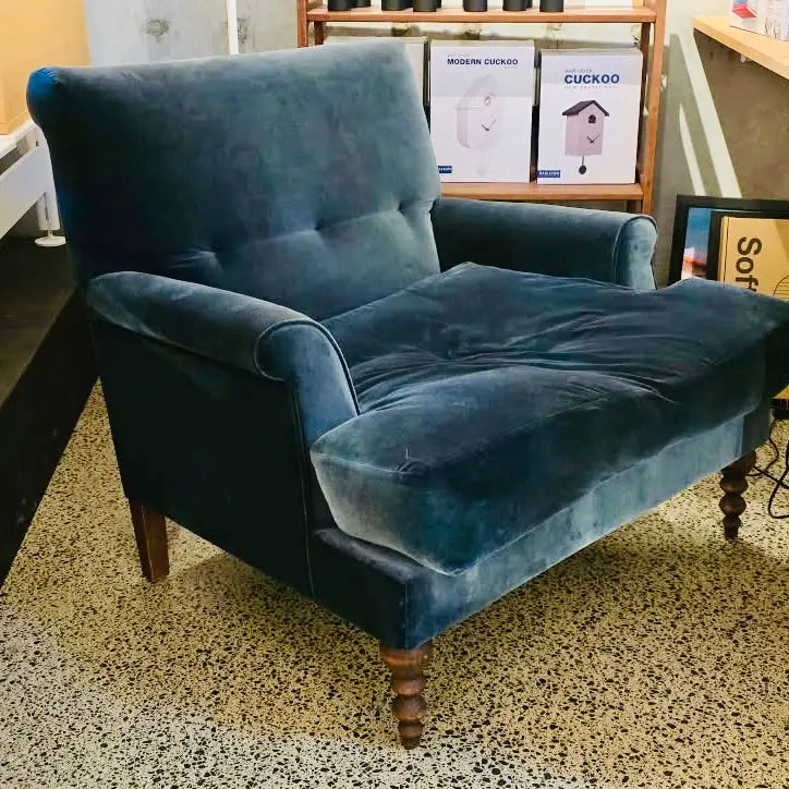 Oscar Armchair SCP