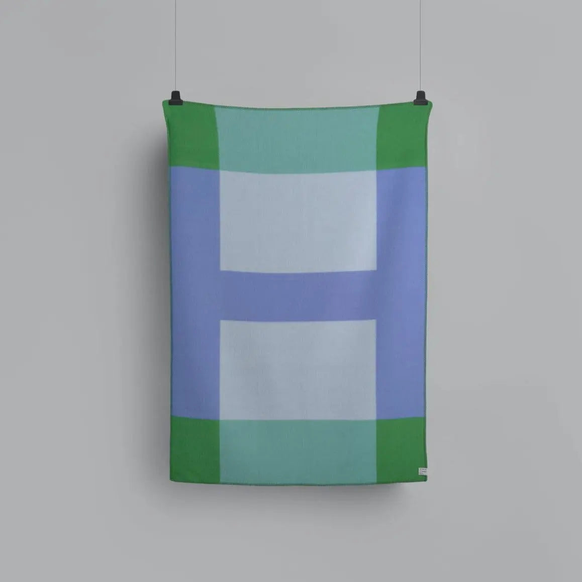 Roros Syndin throw Roros Tweed