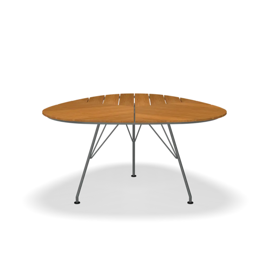 Leaf Outdoor Dining Table 146 Bob & Friends