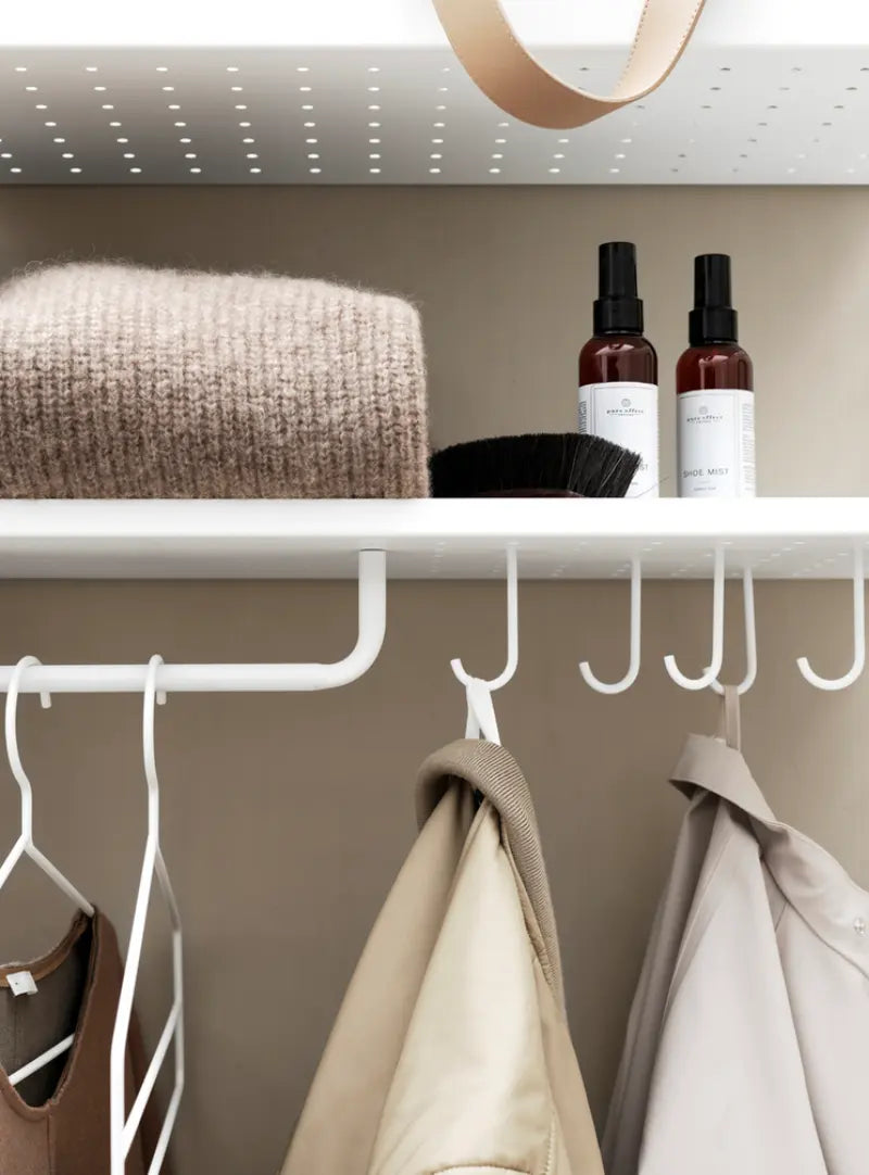 String-Coat Hangers String